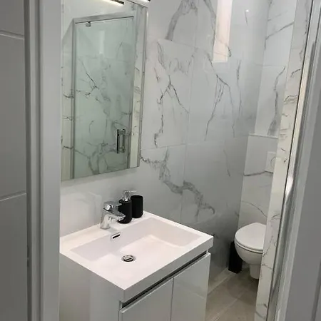 Etat Neuf La Chantalane -proche Centre-ville 아파트