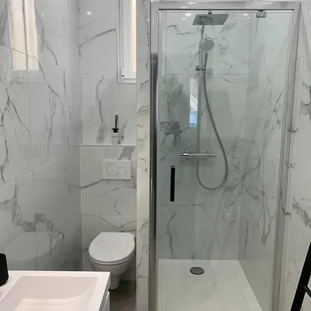 Etat Neuf La Chantalane -proche Centre-ville 아파트 칸느