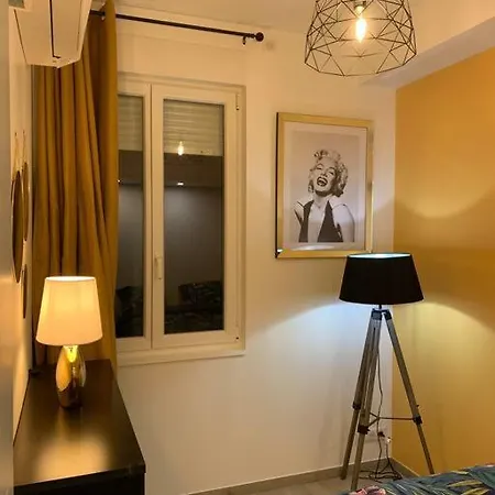 Etat Neuf La Chantalane -proche Centre-ville 칸느