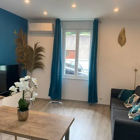 Etat Neuf La Chantalane -proche Centre-ville 칸느